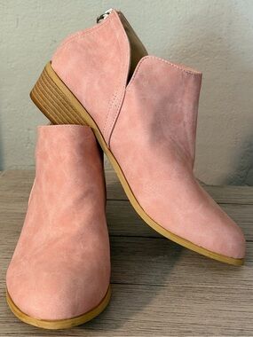 Pointed Toe Pink Faux Leather Block High Heel Ankle Boots - Sz 10